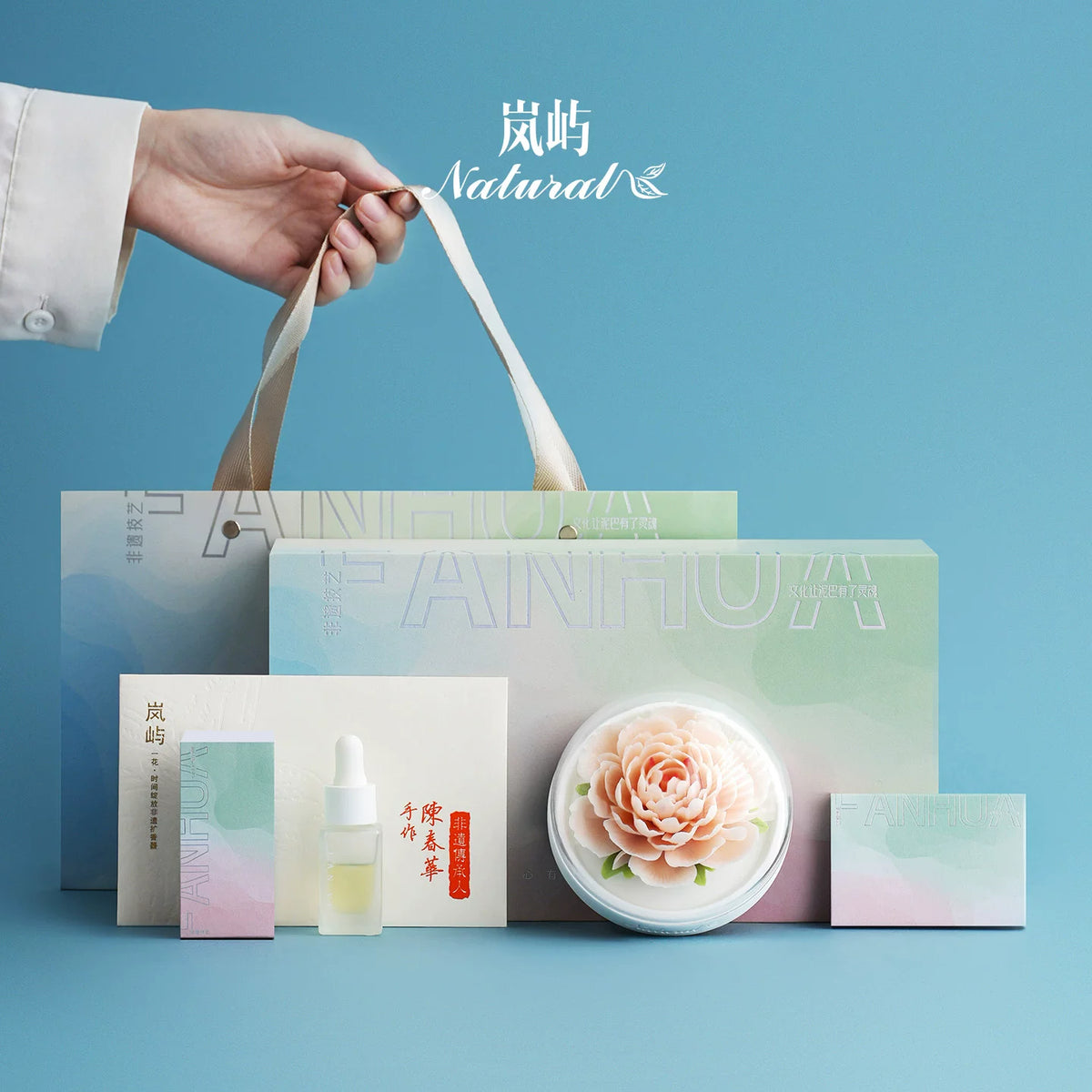 Hand‑Pinched Champagne‑Colored Floating Peony Flameless Diffuser Gift Box